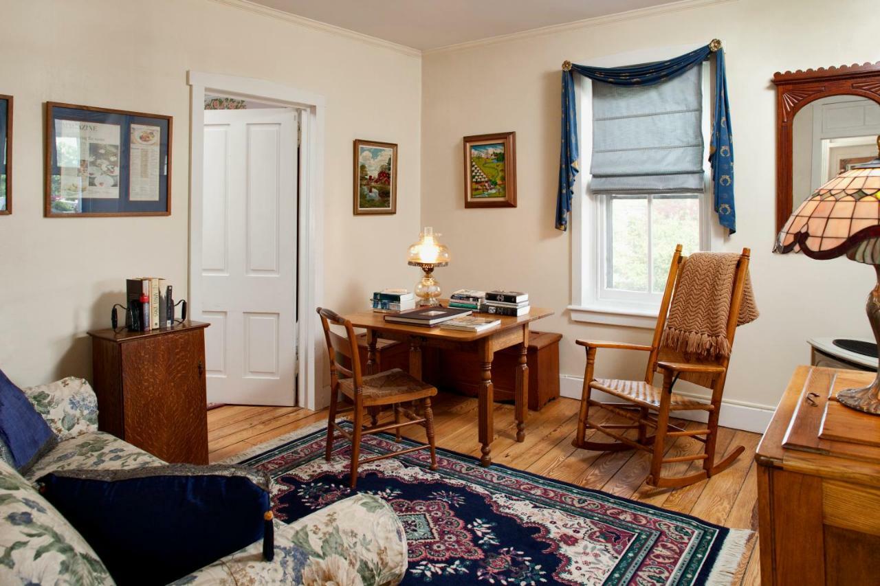 The Artist'S Inn And Gallery Terre Hill Exterior photo