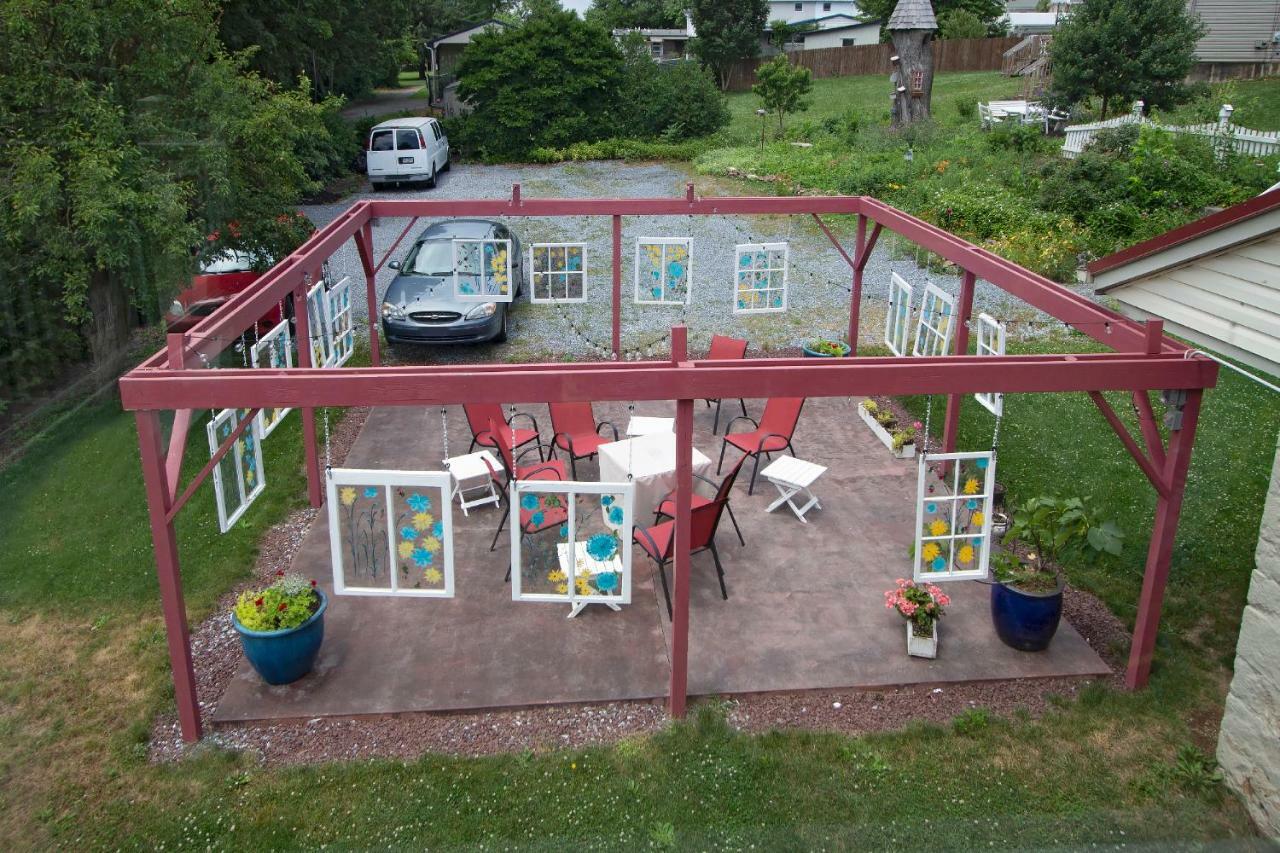 The Artist'S Inn And Gallery Terre Hill Exterior photo